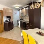 Asinela с гараж Apartment