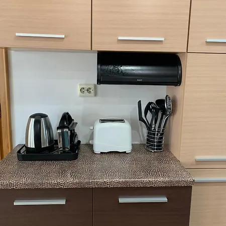 Asinela с гараж Burgas City