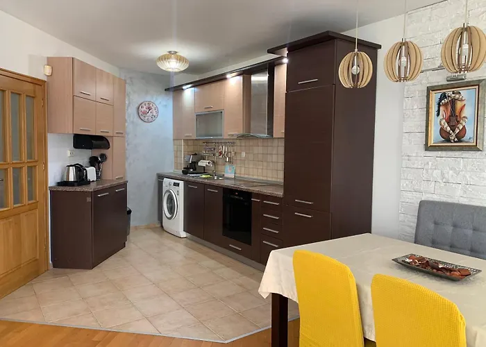 Asinela с гараж Apartamento *