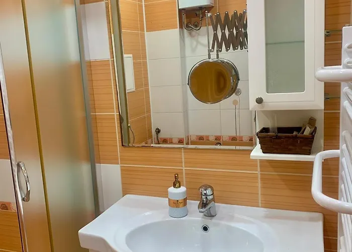 아파트 Asinela с гараж